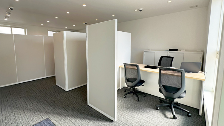 百万屋（旧山徳）野々市堀内店の内観